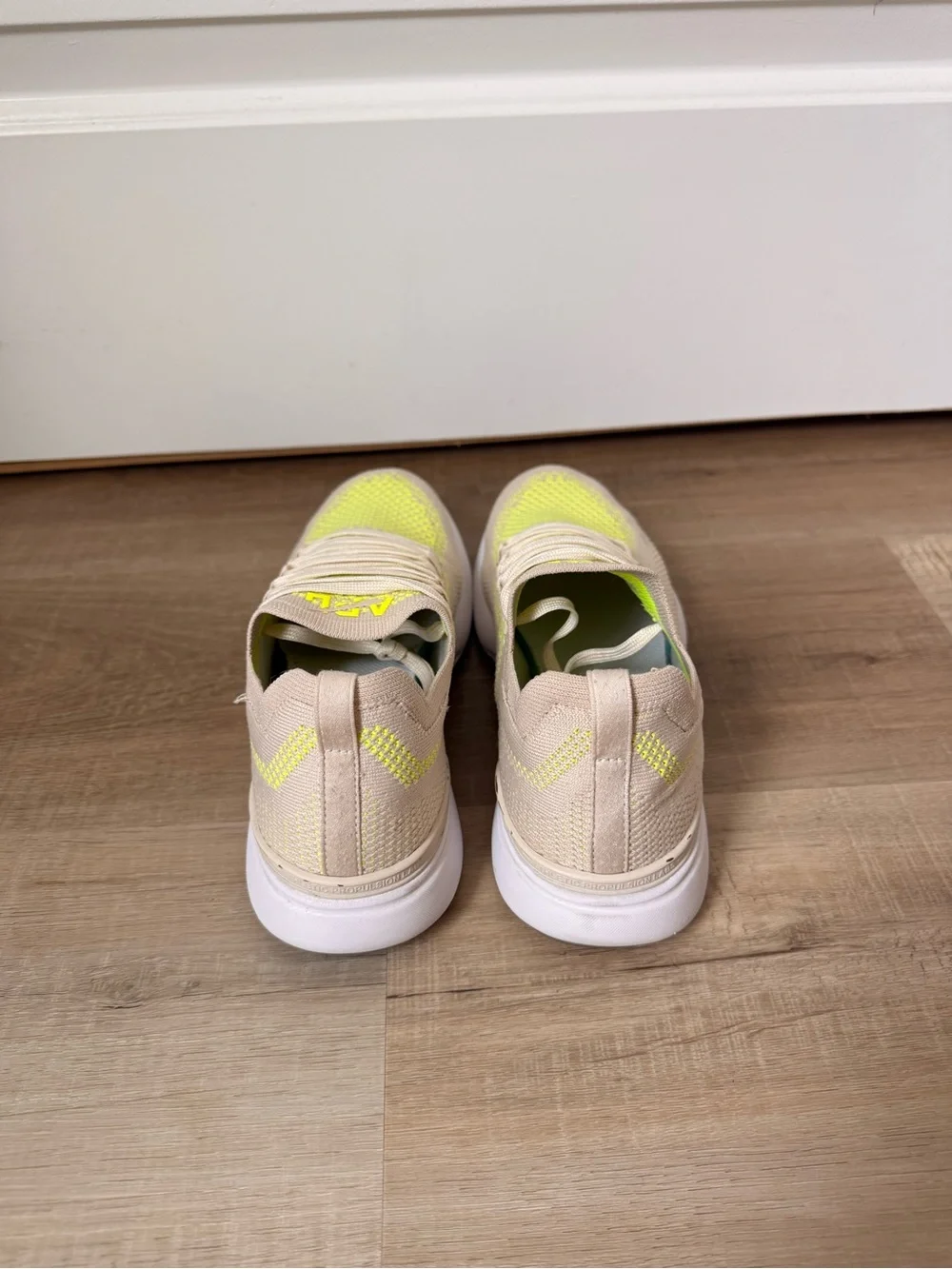APL Women’s Knit Techloom Trainer Cream & Neon Yellow